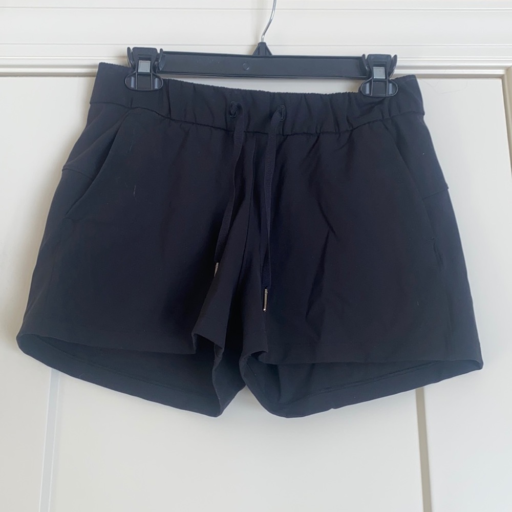 Lululemon  On the Fly Shorts